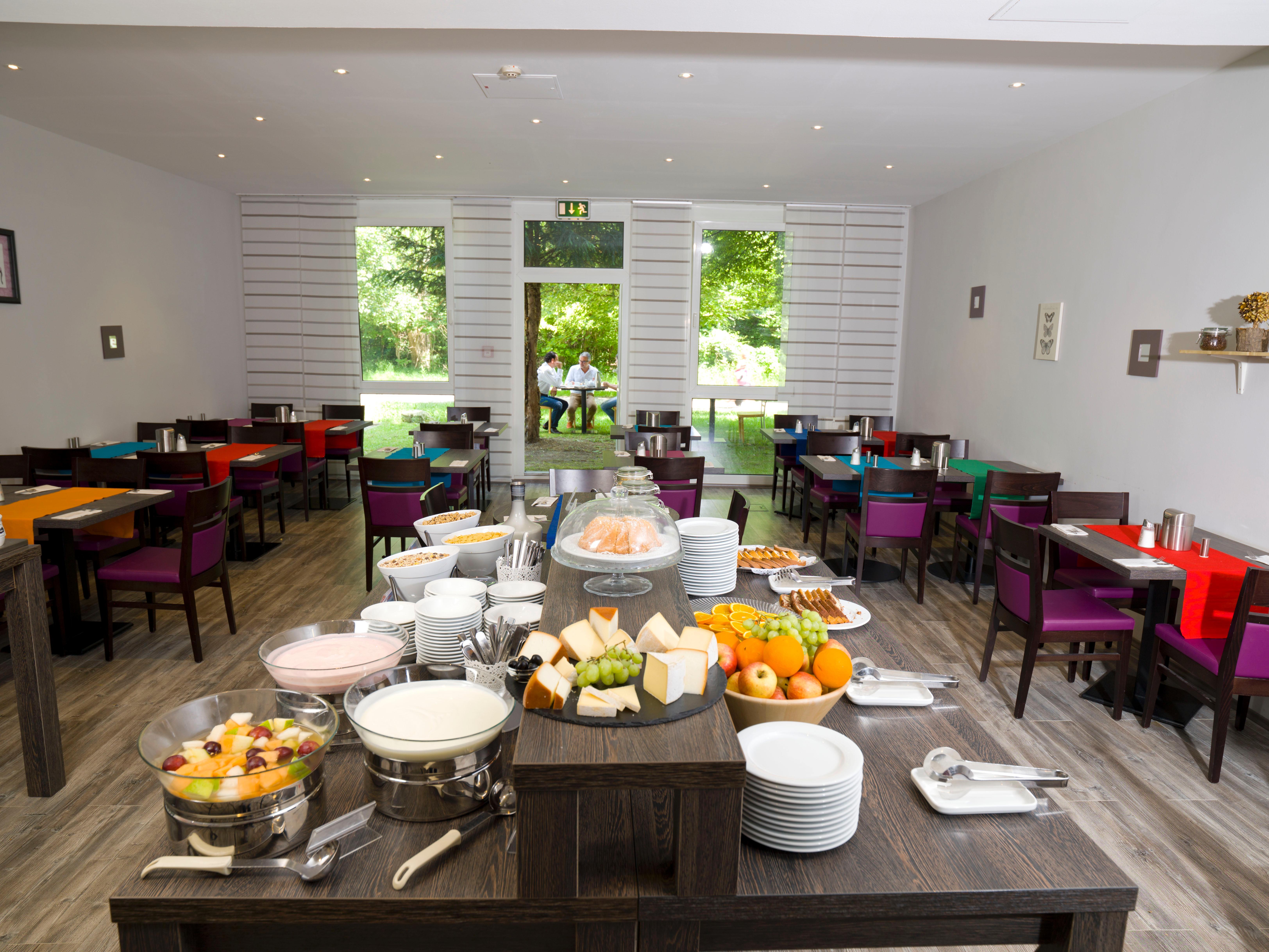 Arion Cityhotel Und 4*